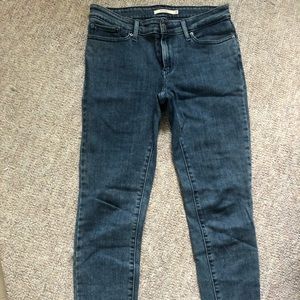 Levi 711 Skinny jeans